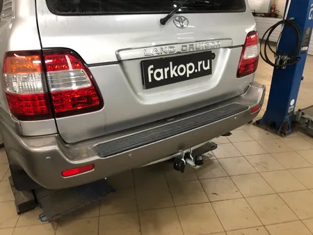 Фаркоп Galia для Toyota Land Cruiser J100 VX 1998-2008 T050A в Ярославль