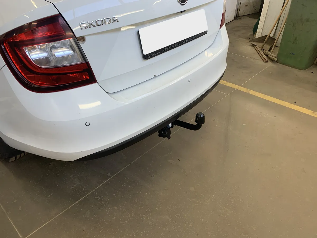 Фаркоп Berg для Skoda Rapid 2014-2020 F.5112.001 в Ярославль Фаркоп Berg для Skoda Rapid 2014-2020 F.5112.001 в Ярославль