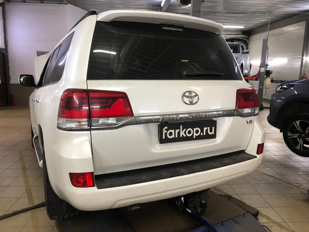 Фаркоп Steinhof для Toyota Land Cruiser J200 2008- T-172 в Ярославль Фаркоп Steinhof для Toyota Land Cruiser J200 2008- T-172 в Ярославль