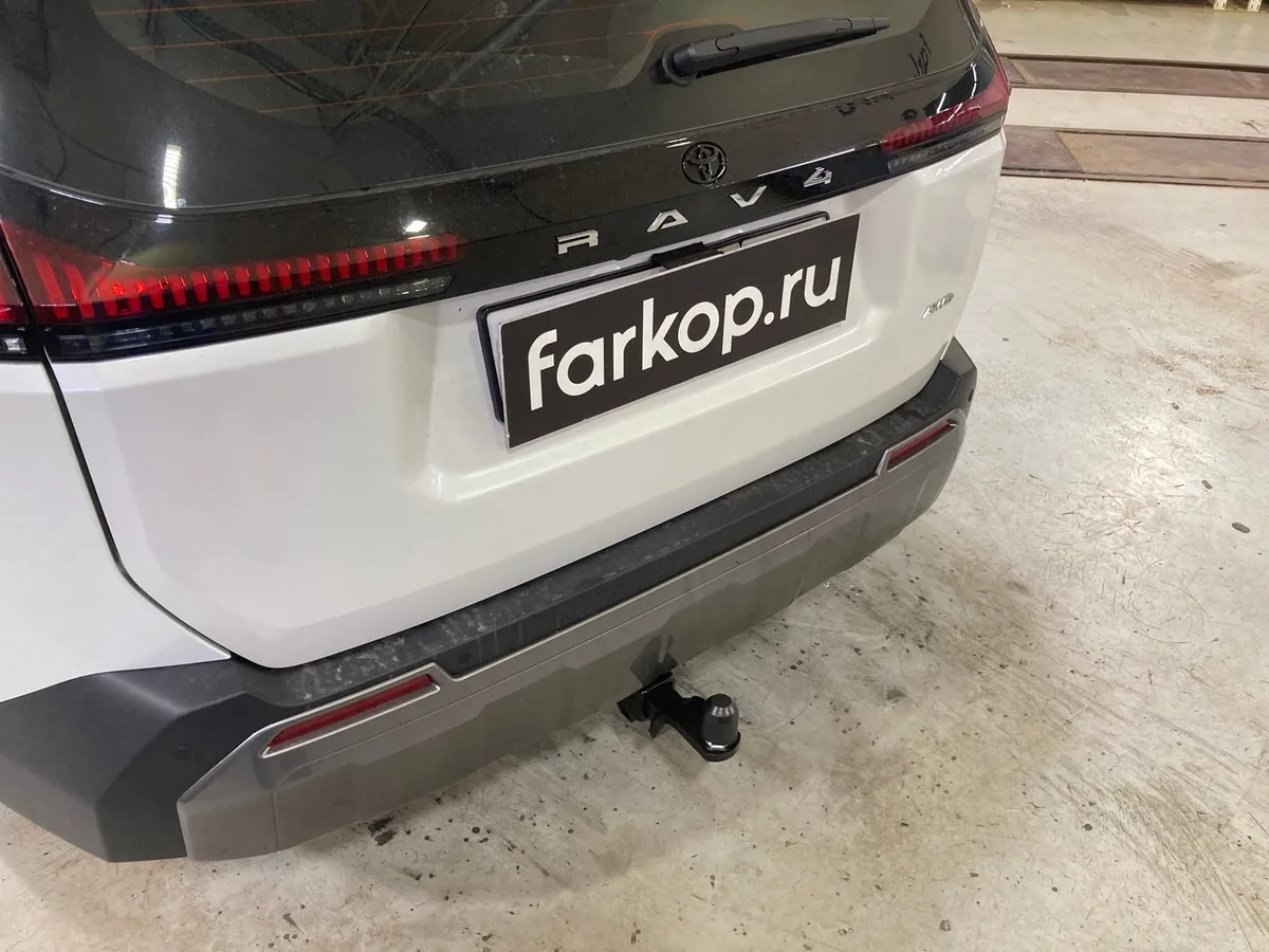 Фаркоп Berg для Toyota RAV4 2025- F.5717.002 в Ярославль Фаркоп Berg для Toyota RAV4 2025- F.5717.002 в Ярославль
