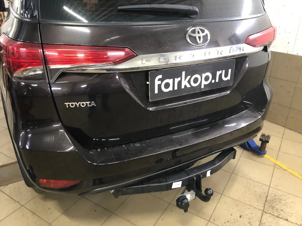 Фаркоп Трейлер для Toyota Fortuner 2017- Арт. 7870 7870 в Ярославль Фаркоп Трейлер для Toyota Fortuner 2017- Арт. 7870 7870 в Ярославль