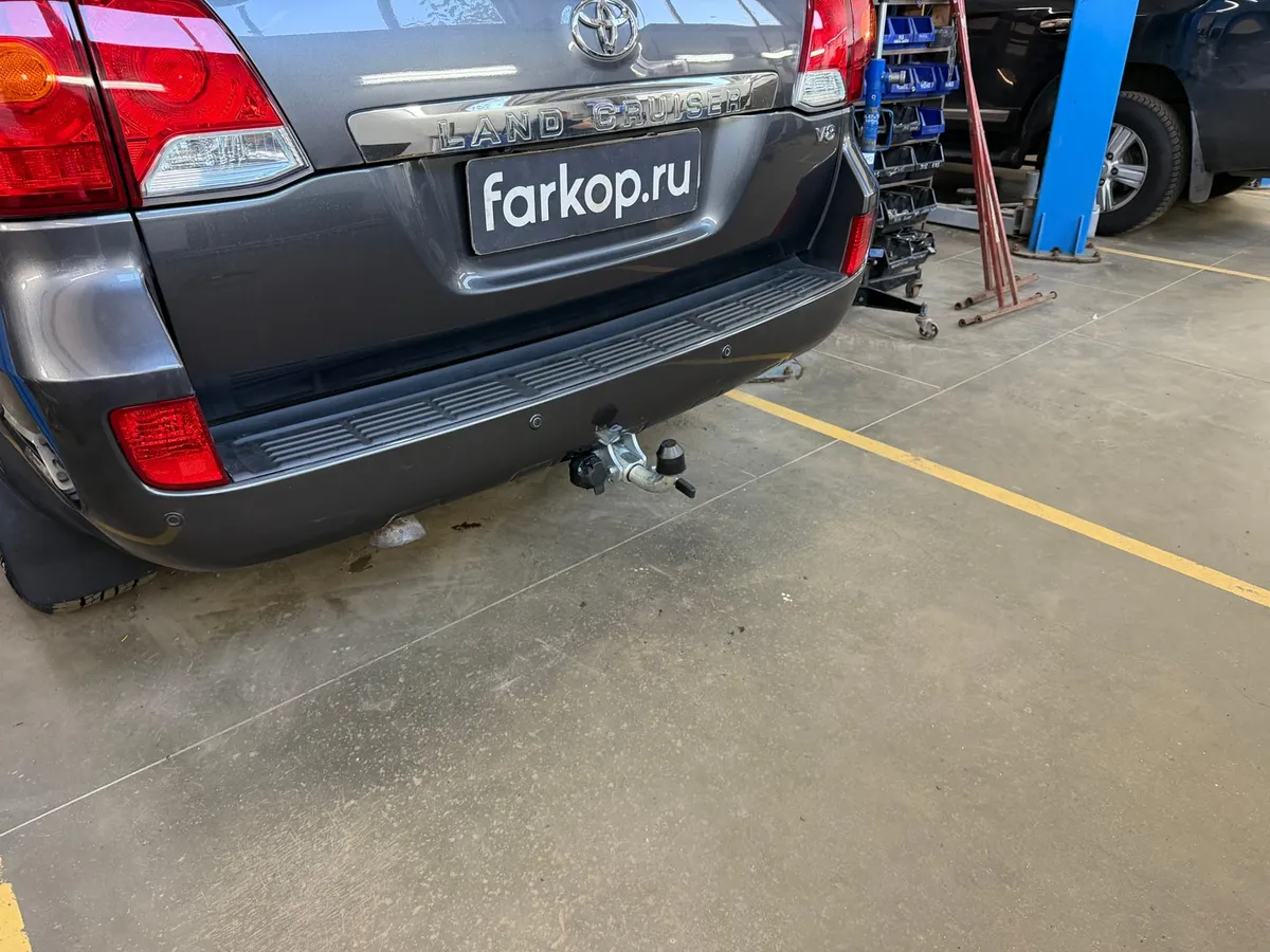 Фаркоп Galia для Toyota Land Cruiser J200 2008- T070C в Ярославль Фаркоп Galia для Toyota Land Cruiser J200 2008- T070C в Ярославль