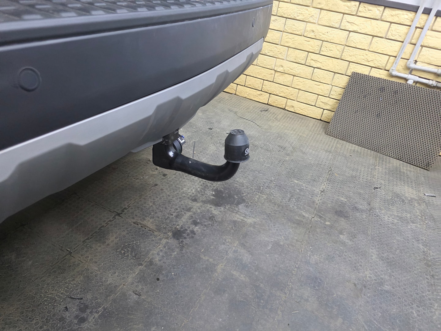 Установили фаркоп Galia для Toyota Land Cruiser Prado J250 2024 г. в. Установили фаркоп Galia для Toyota Land Cruiser Prado J250 2024 г. в.